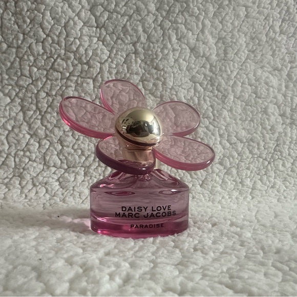 Marc Jacobs Other - Marc Jacobs - Daisy Love - Paradise - 1.6 oz